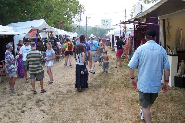 Crafts at he folkfest